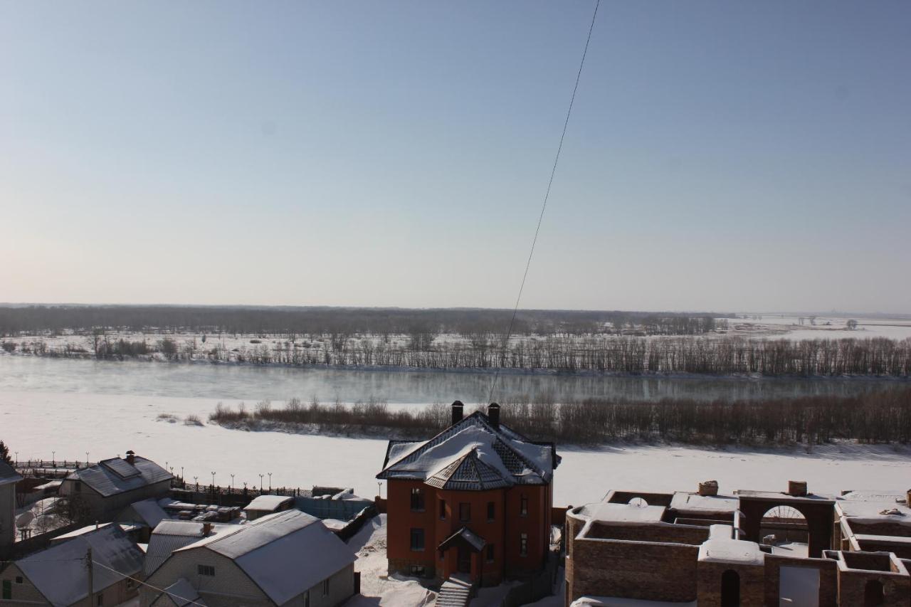 Элитная Квартира На Набережной Реки Иртыш Pavlodar Exterior foto